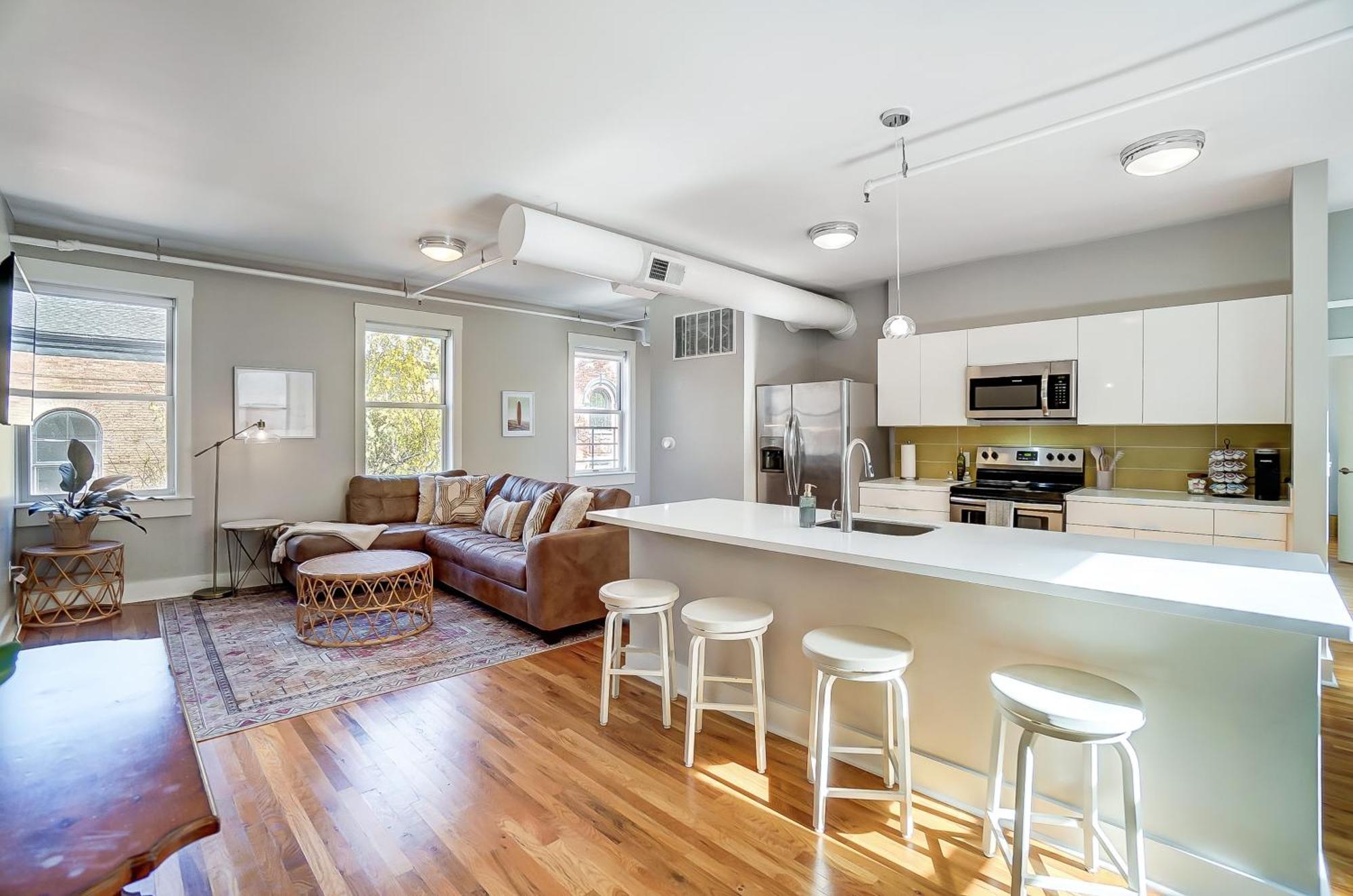 Sunny Downtown Apartment, Walk To Washington Park! Σινσινάτι Εξωτερικό φωτογραφία